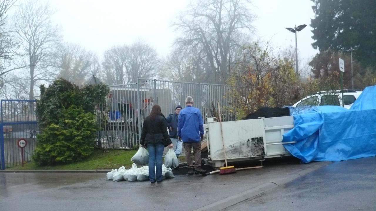 les sacs de compost prêt à distribuer